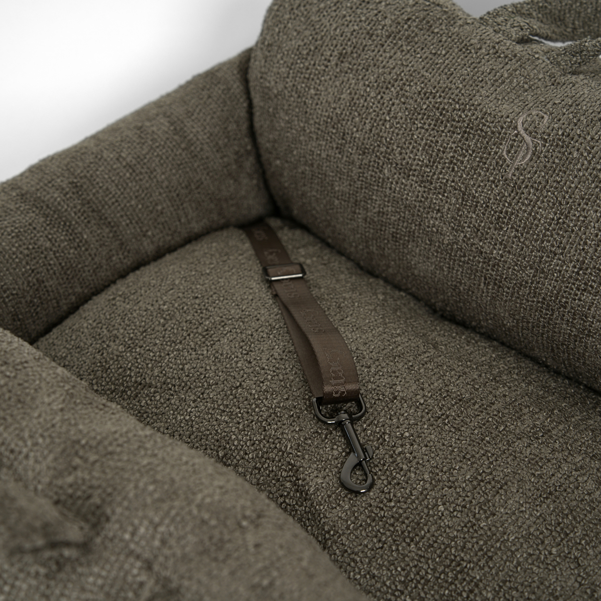 Tova 2-in-1 Autostoel XL | Chestnut Bouclé